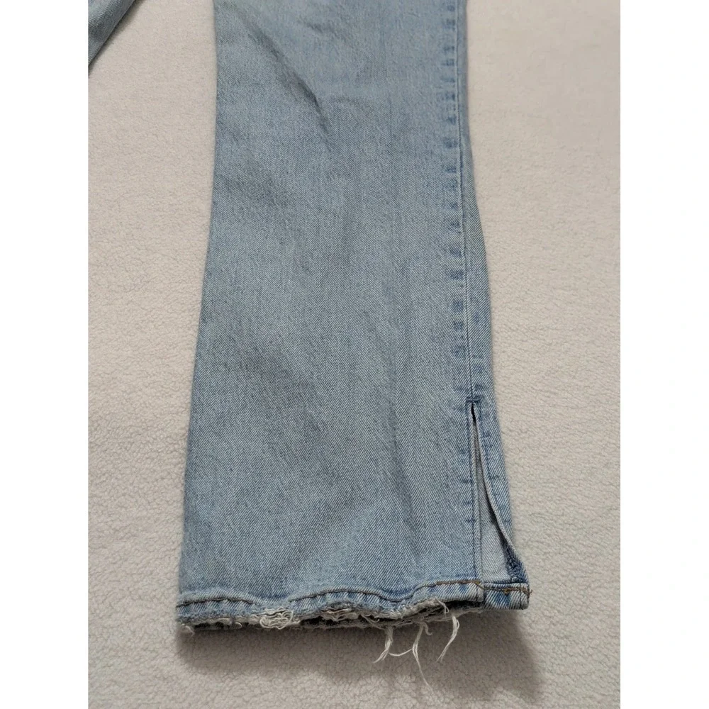 Abercrombie Curve Love Mid Rise 90s Straight Jean Size 26 6 Split Hem Light Wash
